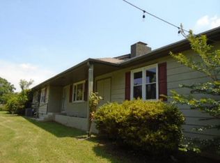 2817 Darden Rd, Greensboro, NC 27407