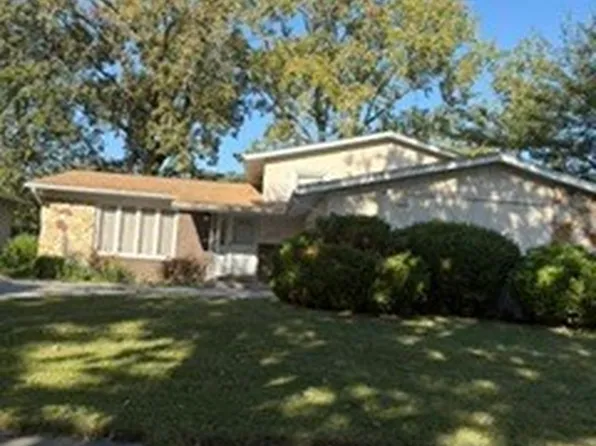 22520 Pleasant Dr, Richton Park, IL 60471