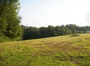 2220 Lake Rd SE, Lancaster, OH 43130