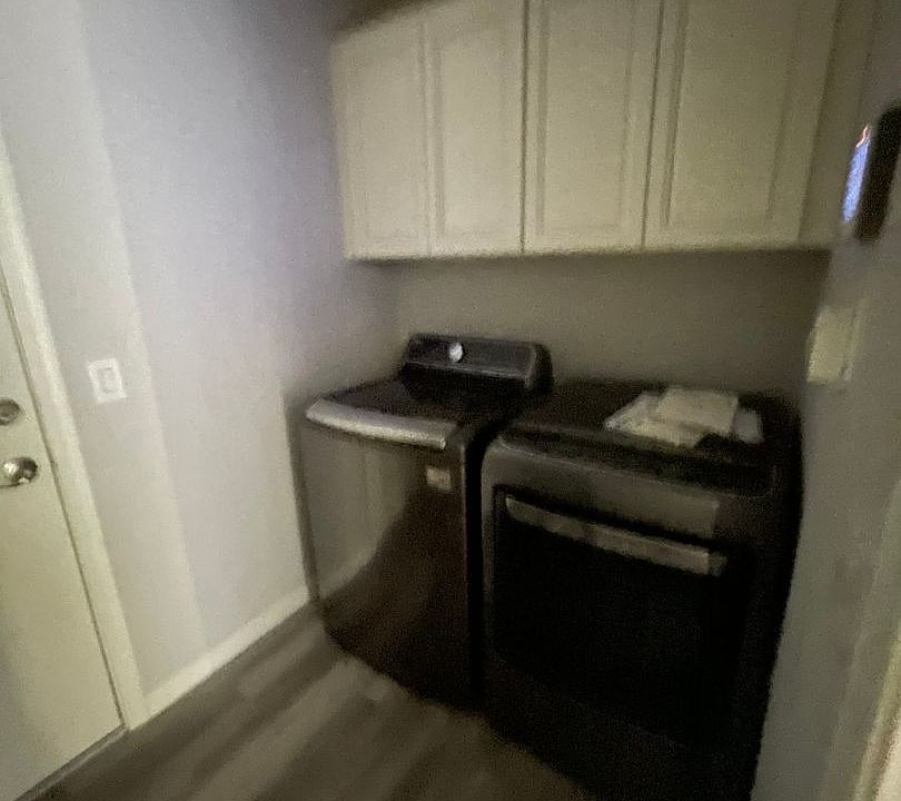 1st image of 15410 W Mercer Ln
