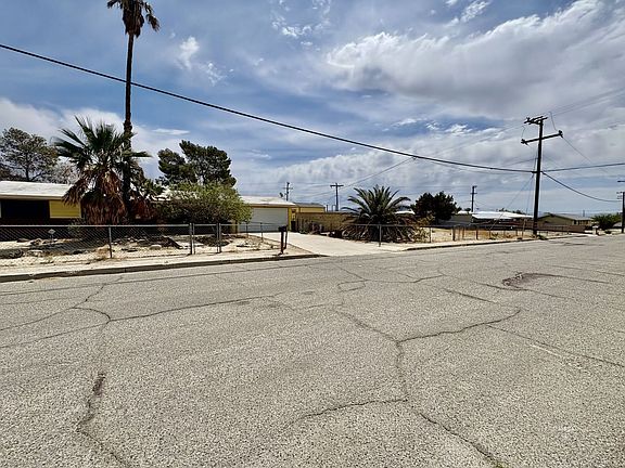 2nd image of 84565 9th St