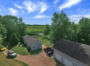 2855 N Dwight Rd, Morris, IL 60450