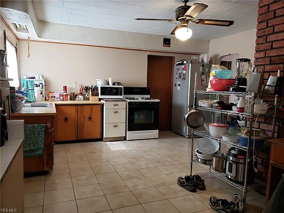 2nd image of 10737 Windham Parkman Rd
