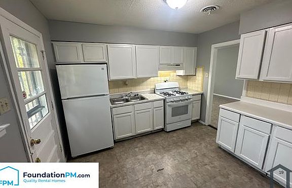 4th image of 3242 Forest Brook Dr #1