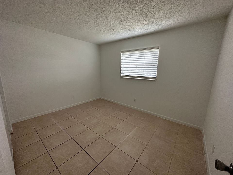 1st image of 5875 SW 41st St APT D1