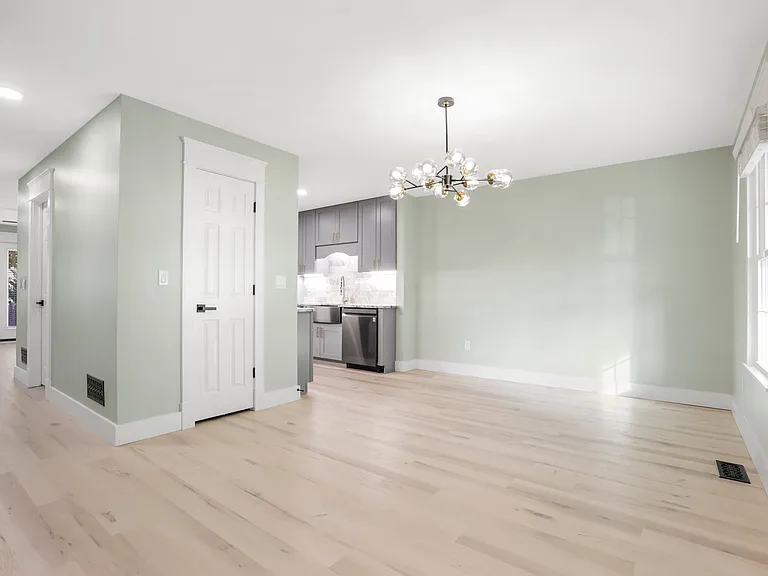 Dining room/entryway.
