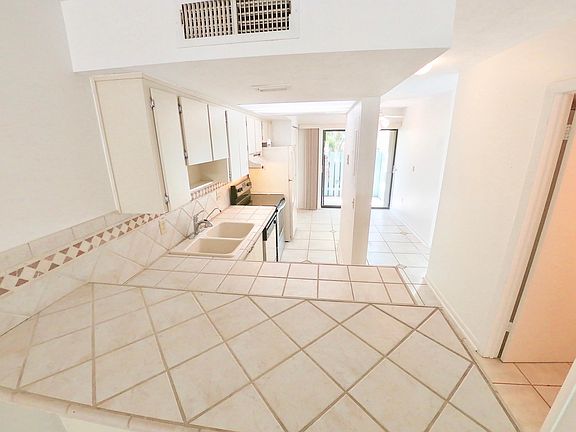 5th image of 87200 Overseas Hwy APT P3