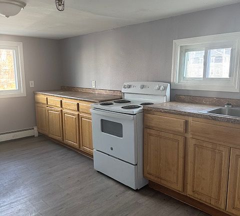 3rd image of 34 Grand Ave #9