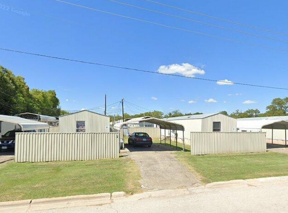 1st image of 410 N Amy Ln Trailer 20