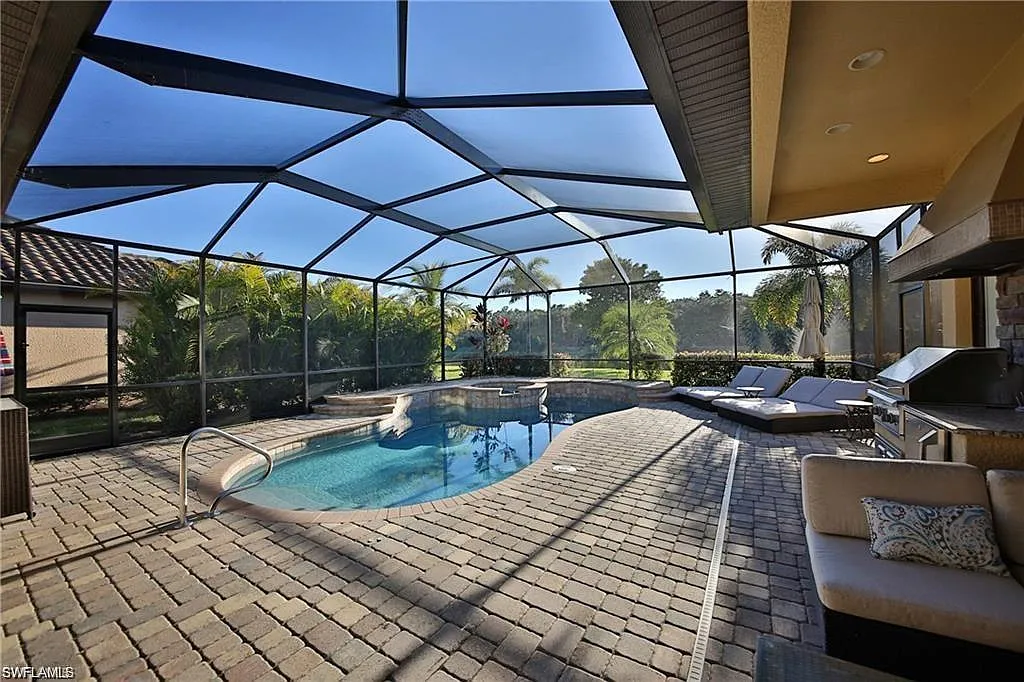 4 bed, 3.0 bath, 2603 sqft, $16,000 — Photo 4