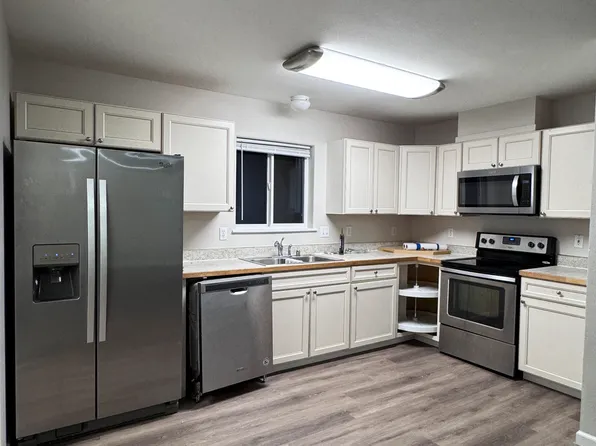 3957 Lunar Dr Unit A, Anchorage, AK 99504