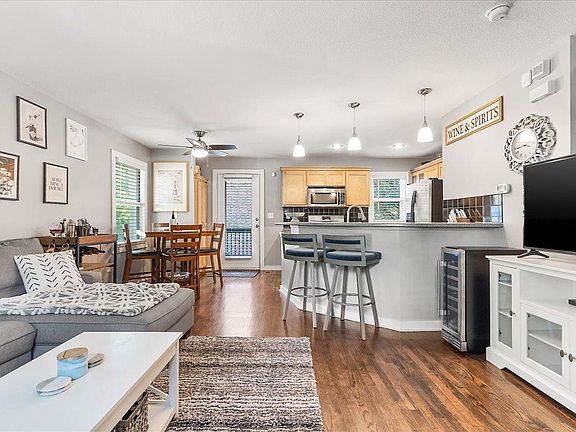 4th image of 4536 Jefferson St APT 1