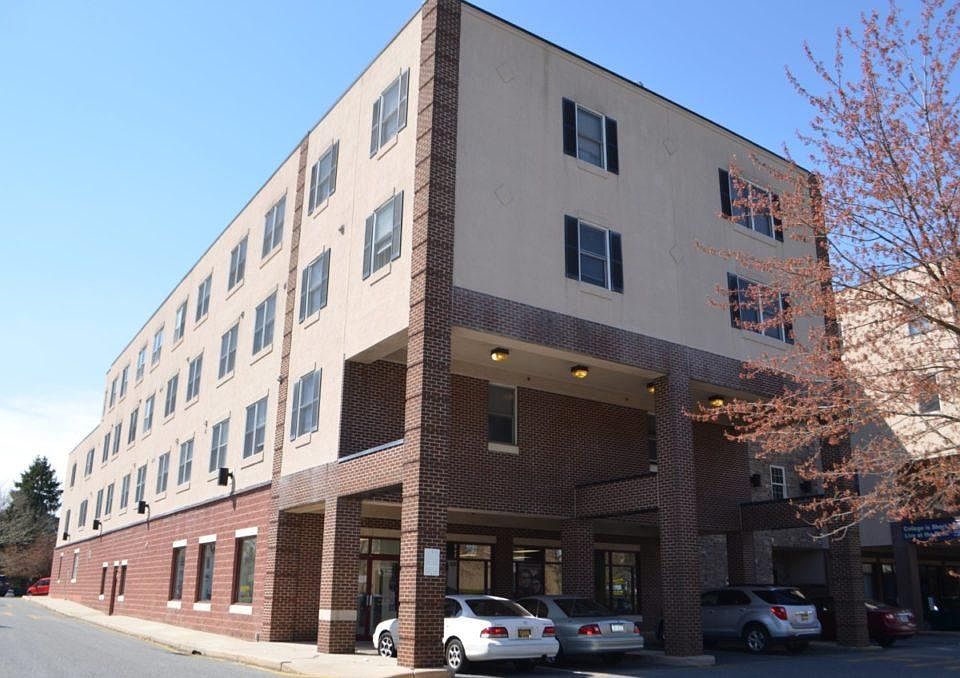 1st image of 329 E Main St #408