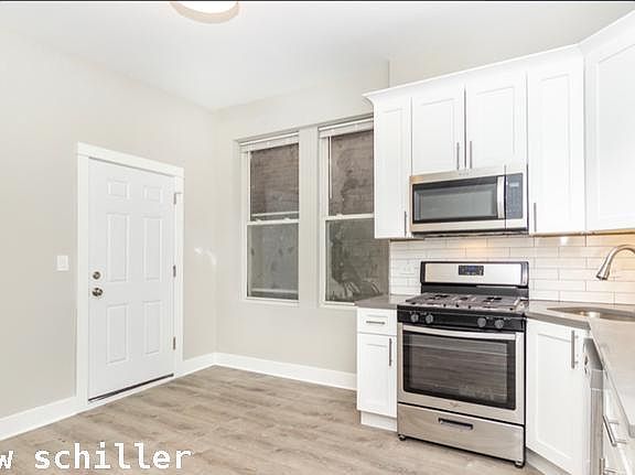 2nd image of 1923 W Schiller St #617