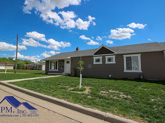 IPM Minot Apartment Rental - 1116 8th Ave NE (6)_06262019