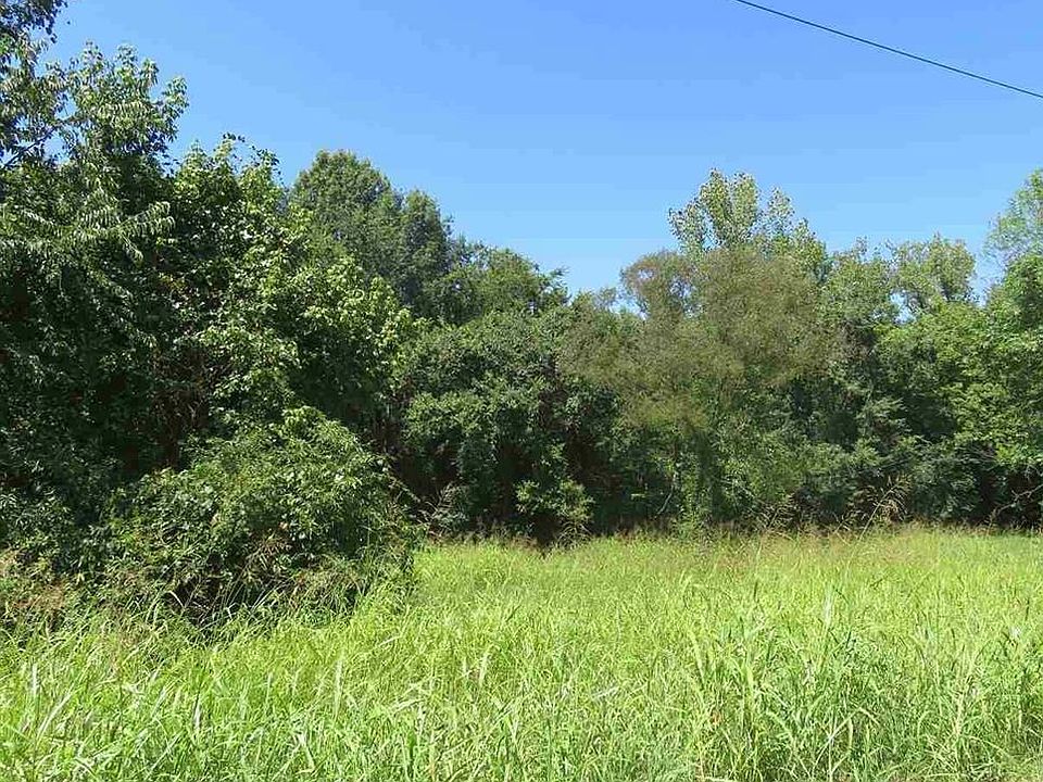 2nd image of 191 Maple Dr