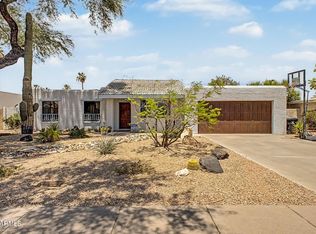 2818 E Paradise Dr, Phoenix, AZ 85028
