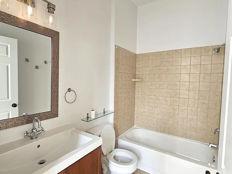 1829 Eutaw Pl #B — Photo 9