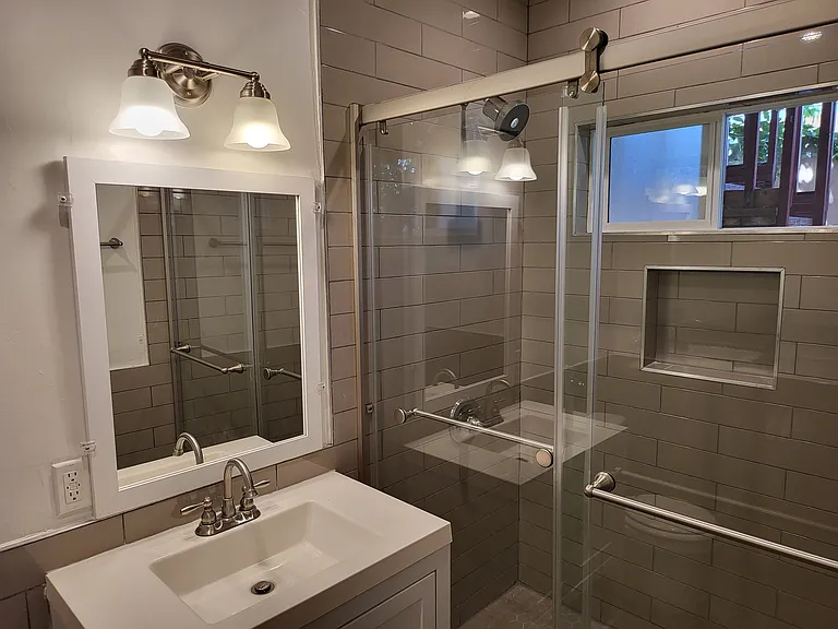 831 1/3 N Formosa Ave #831-1/3 — Photo 11