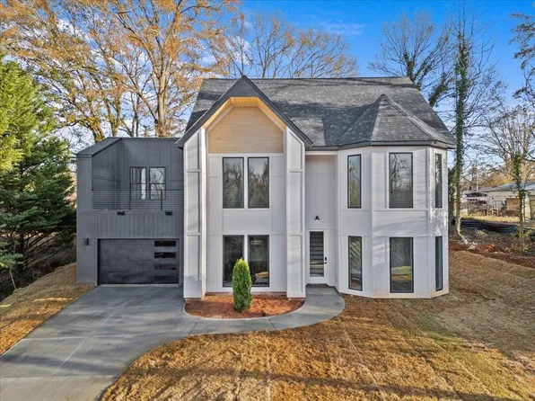 105 Tanglewood Dr, Greenville, SC 29611