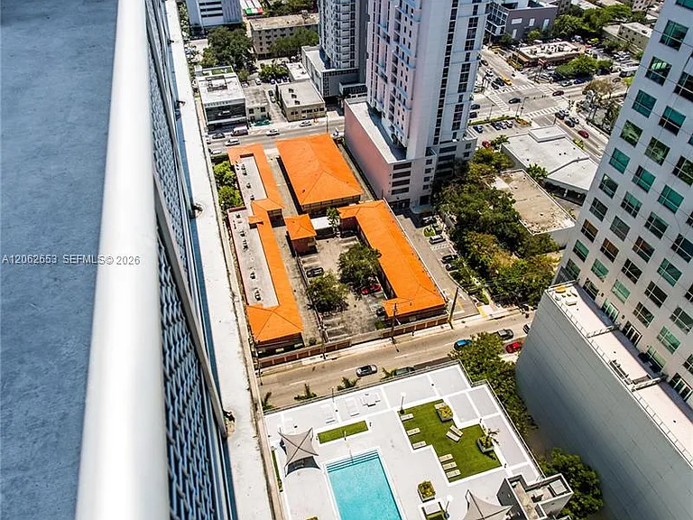 690 SW 1st Ct #Penthouse I20 — Photo 11