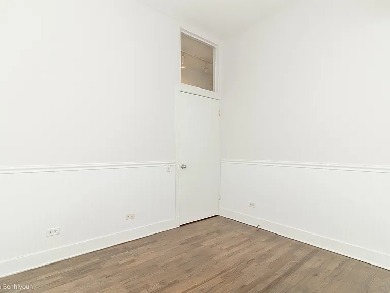 165 N Canal St #911 — Photo 17