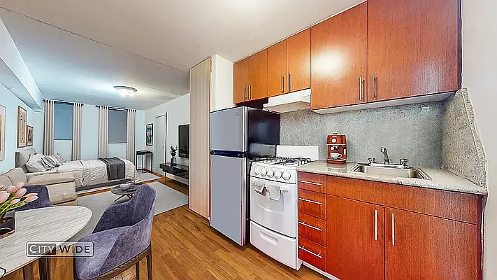 Rented by City Wide Apartments | media 9