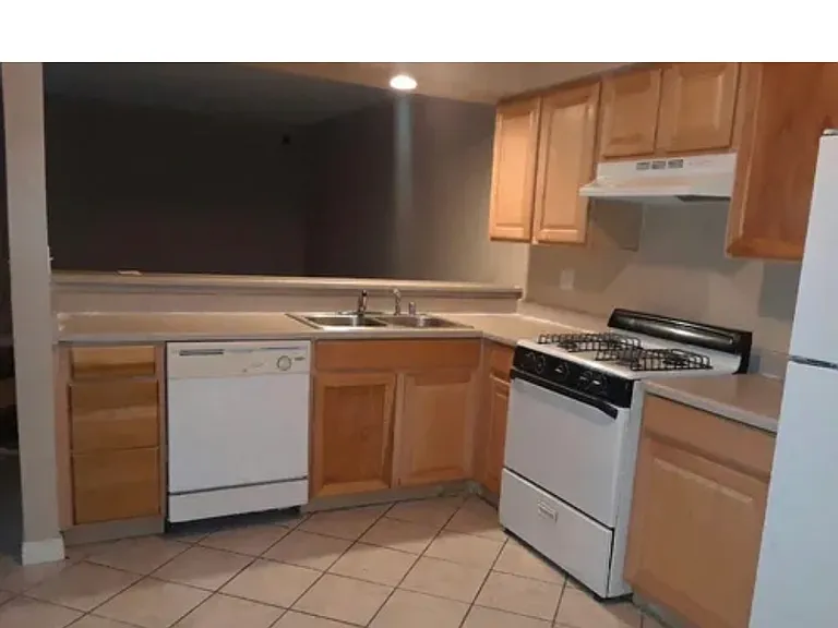 4264 Tara Ave #D — Photo 7