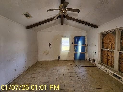 3rd image of 230 Kansas St