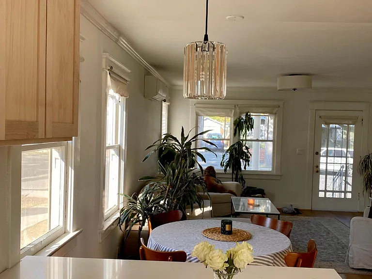 2406 Ridgeview Ave — Photo 3