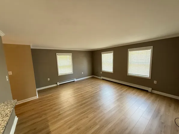 100 Albany St #A, Portsmouth, NH 03801