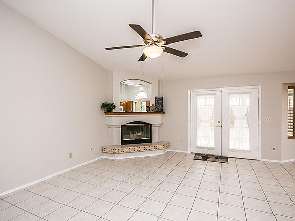 4th image of 1006 S Sinova Cir