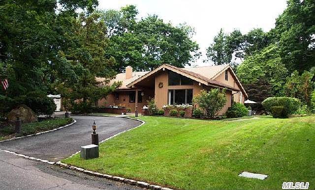 1st image of 9 Kathy Dr