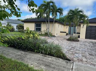 6061 NW 198th Ter, Hialeah, FL 33015
