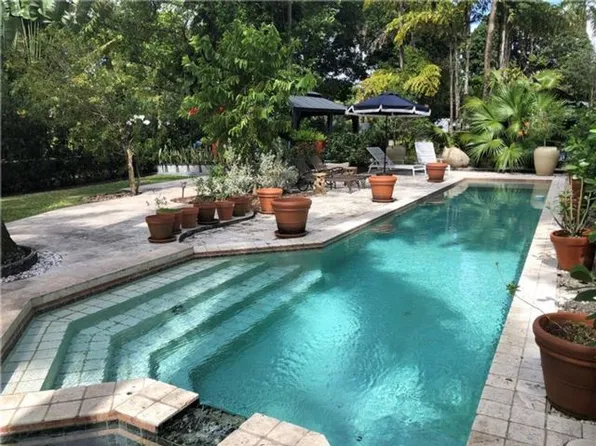 934 Waverly Rd, Fort Lauderdale, FL 33312