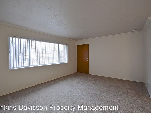 2nd image of 1311 NE 24th Ave #3304592
