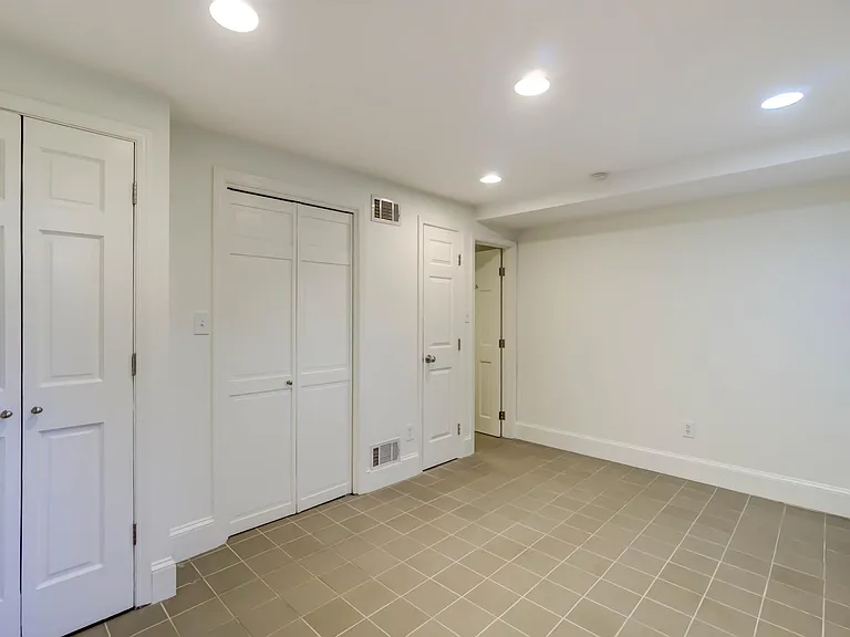 1014 S Carolina Ave SE #B — Photo 8