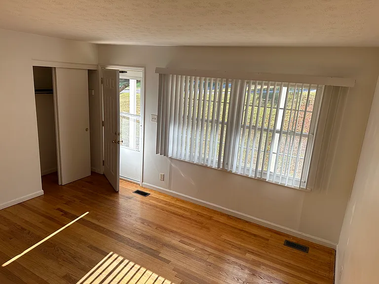 1012 Tranquilla Dr — Photo 6