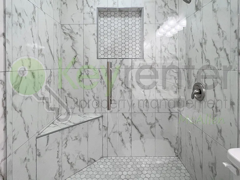 415 N 17th St — Photo 29
