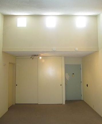 4th image of 1855 Diamond St Unit 332