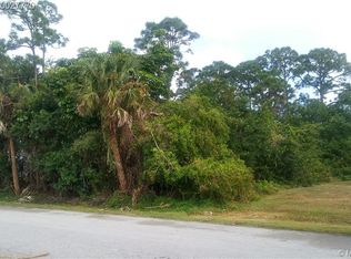 5204 Hickory Dr, Fort Pierce, FL 34982