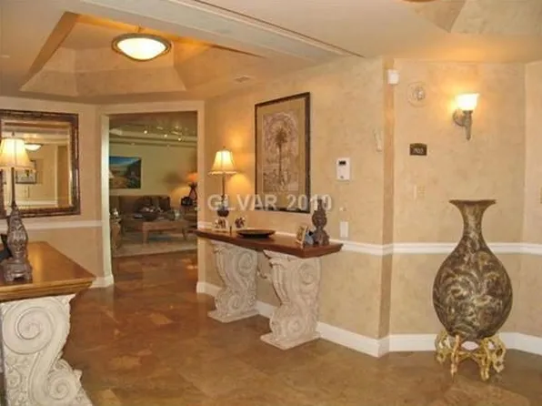 2877 Paradise Rd Unit 702, Las Vegas, NV 89109