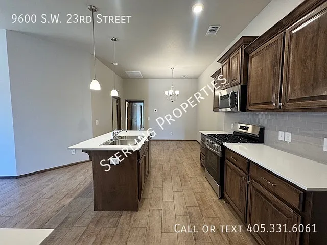 9600 SW 23rd St — Photo 16