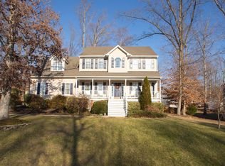 12000 Swift Crossing Dr, Midlothian, VA 23112