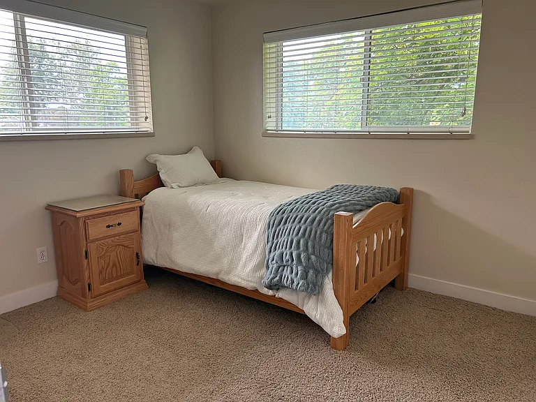 1000 E Center St #16 — Photo 12