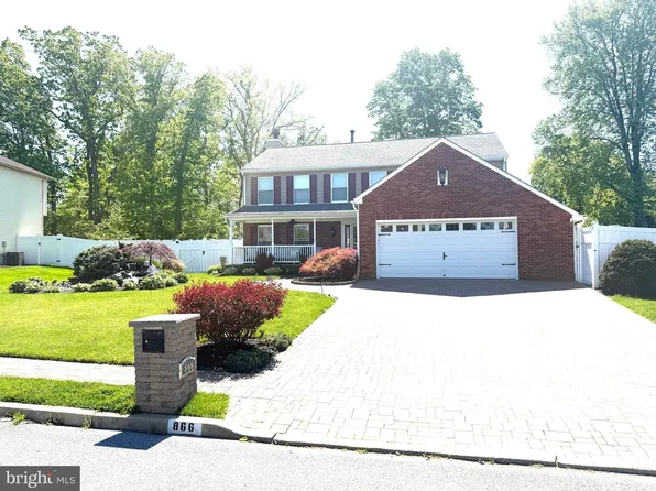 866 Hunters Dr, Deptford, NJ 08096