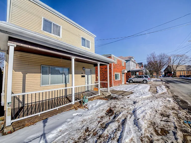 2030 Pioneer Ave — Photo 22