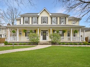 439 Bryant Ave, Glen Ellyn, IL