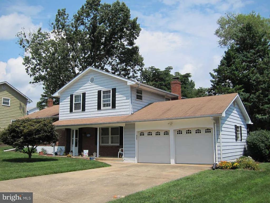 3204 Powhatan Dr photo 1