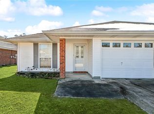 834 Eden Oaks Dr, Ponchatoula, LA 70454